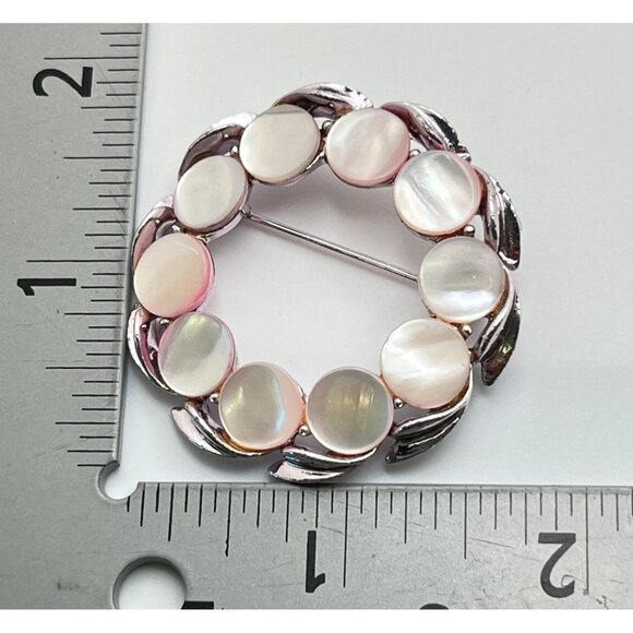Vintage Faux Pink Pearl Wreath Brooch Pin Circles - Picture 3 of 6